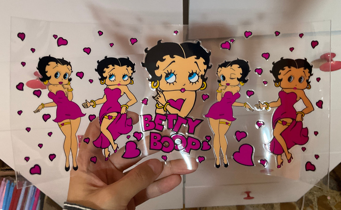 DTFUV 07 Betty Boop corazones