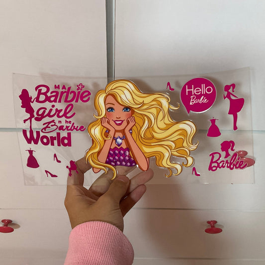 DTFUV 59 Barbie in the Barbie world. Niña