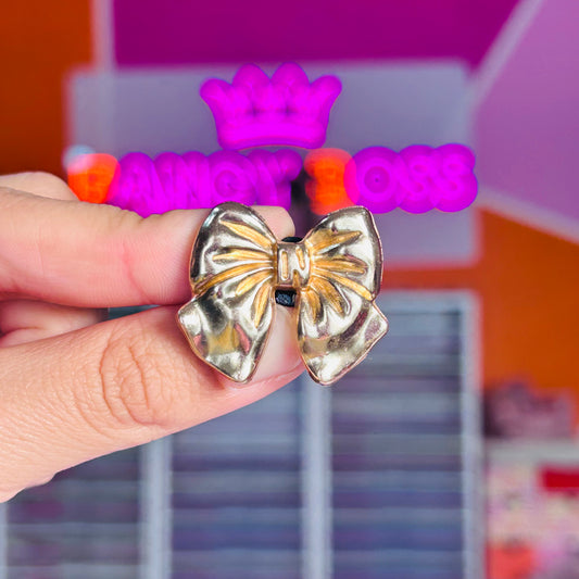 Charm Metal 04